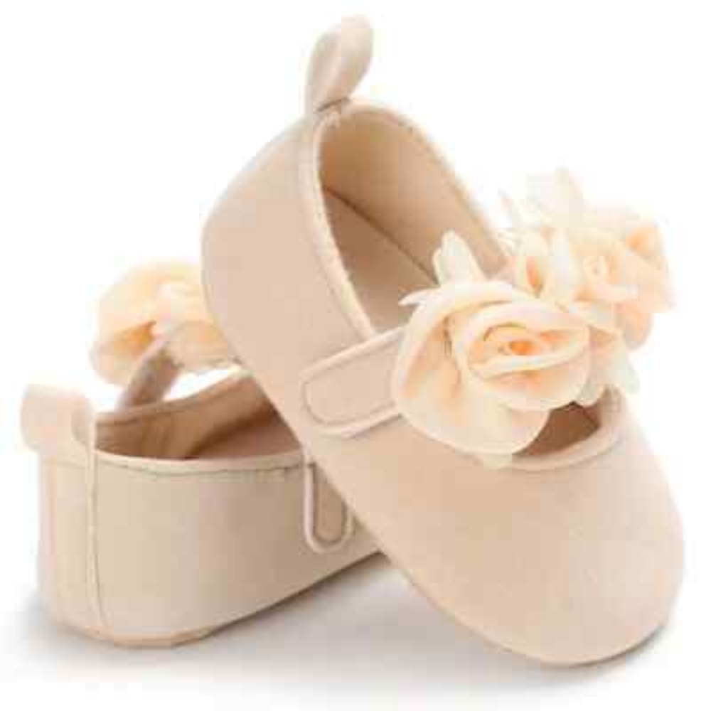 Shoes for babies size 3/4